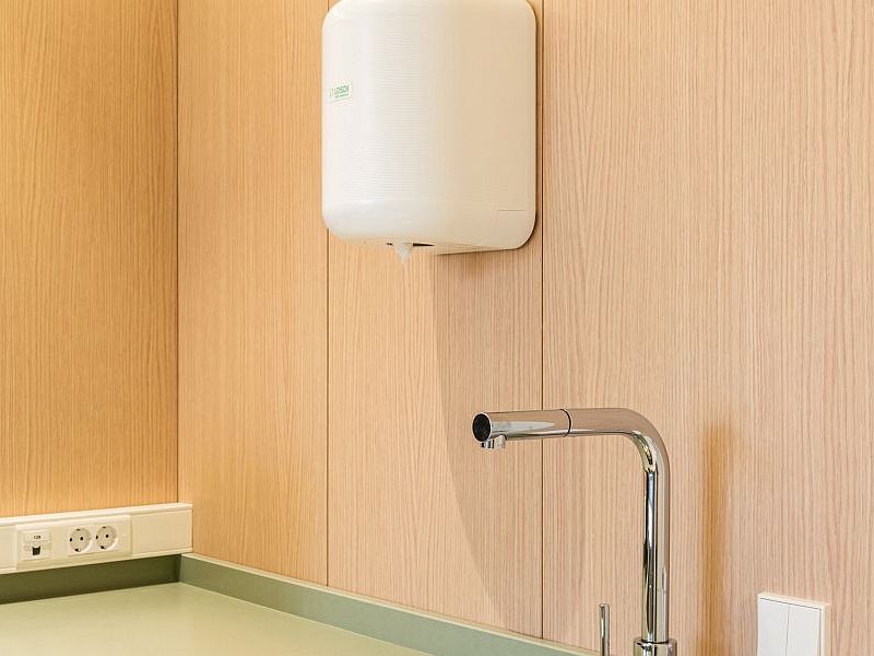 VETERIOS SALAS CON PANELADO