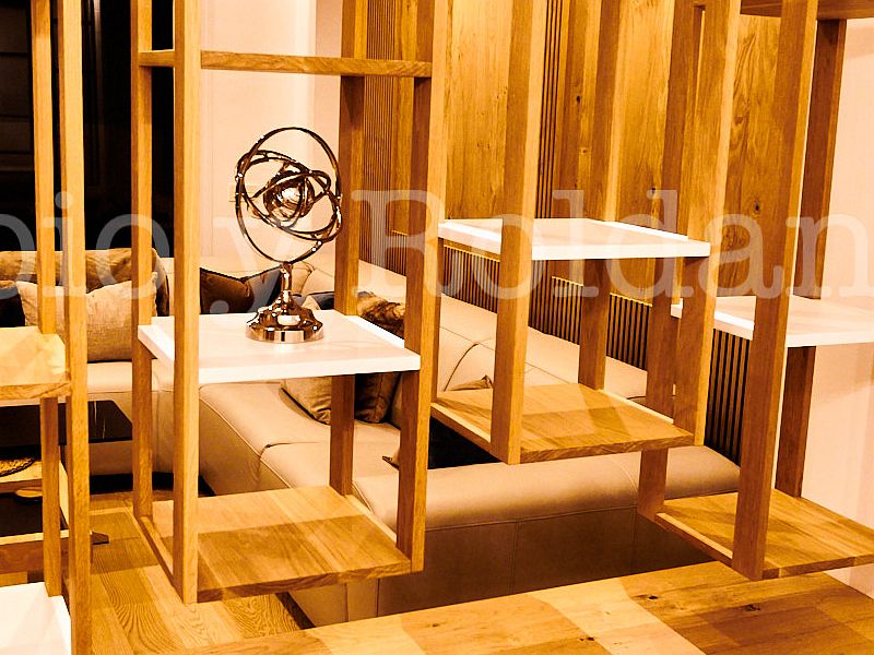 CARRIL CALEROS ESTANTES SALON 5